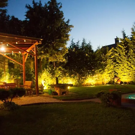 فيلة Villa Suburbia Budapest - Pool - Bbq - Parking بودابست