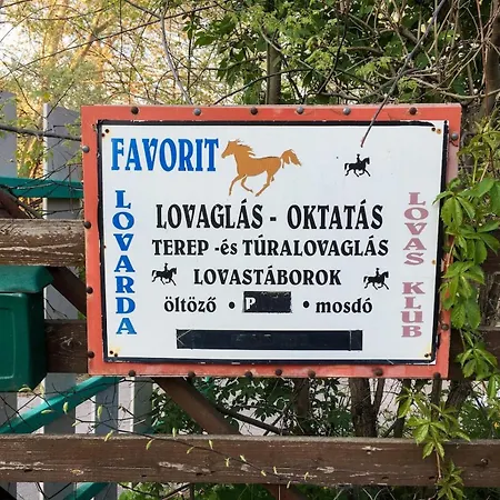 Suburbia - Pool - Hot Tub - Bbq - Parking Βίλα *
